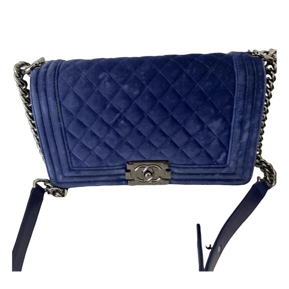 chanel rare medium velvet boy bag - Picture 2 of 5